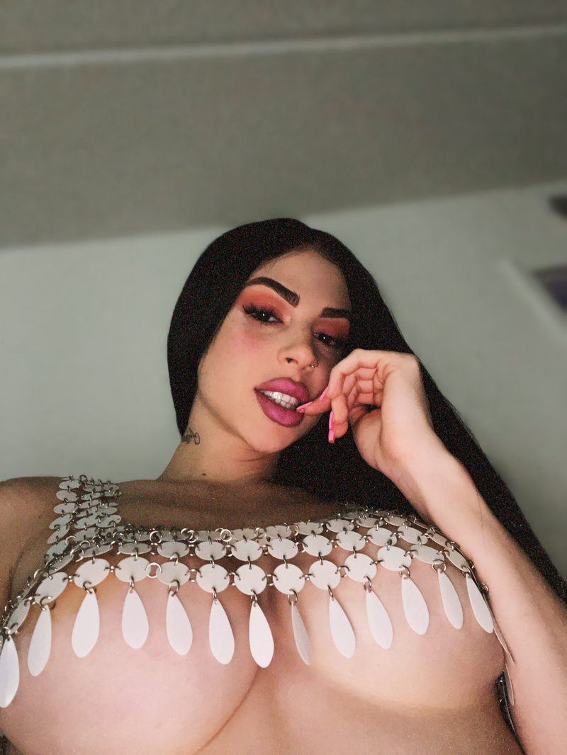 Adriana 