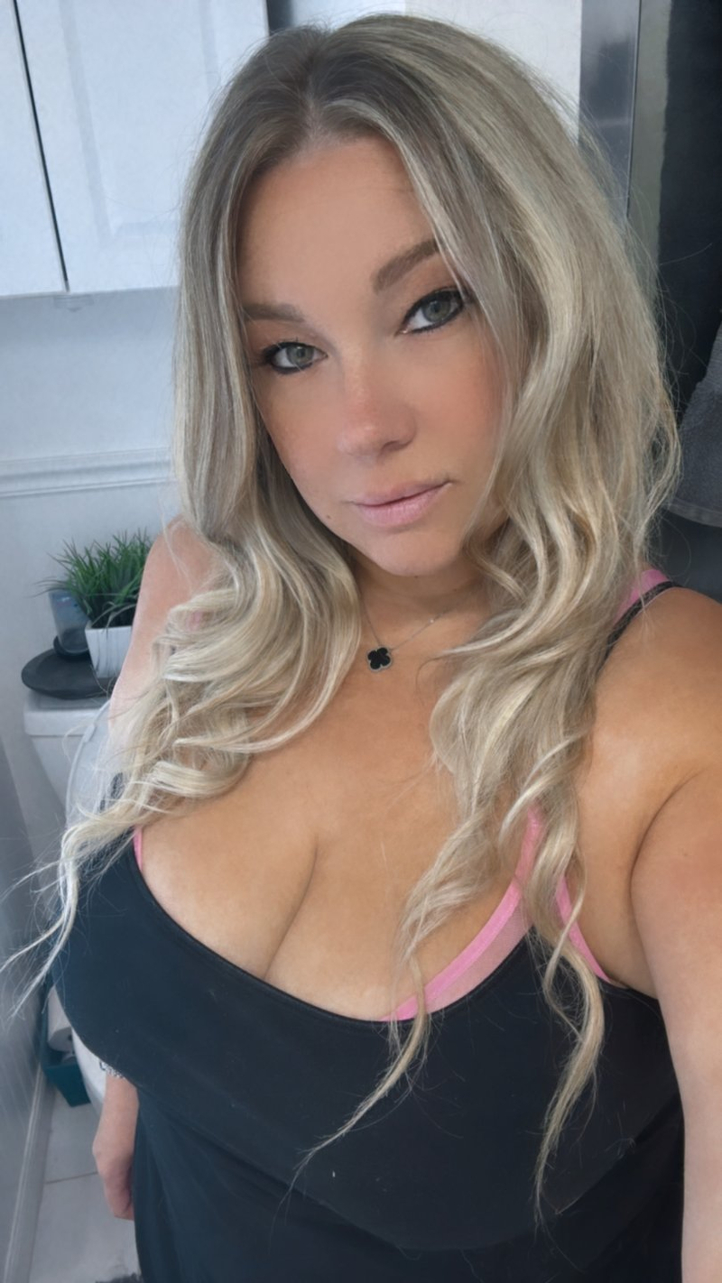 Nicole 