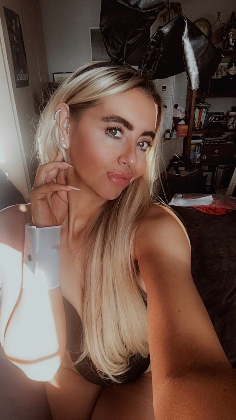 Melanie Jane 