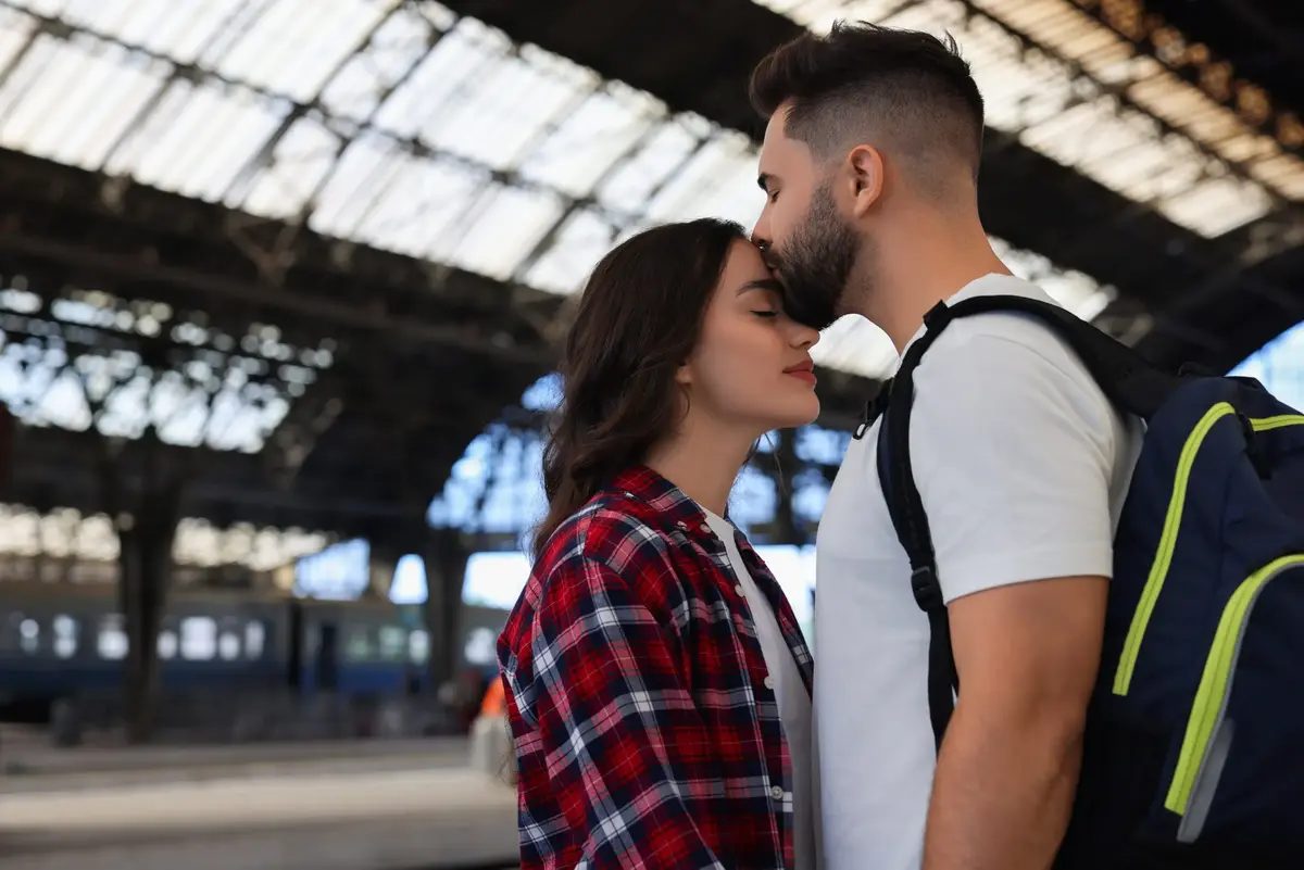 long-distance relationshp, or LDR couple