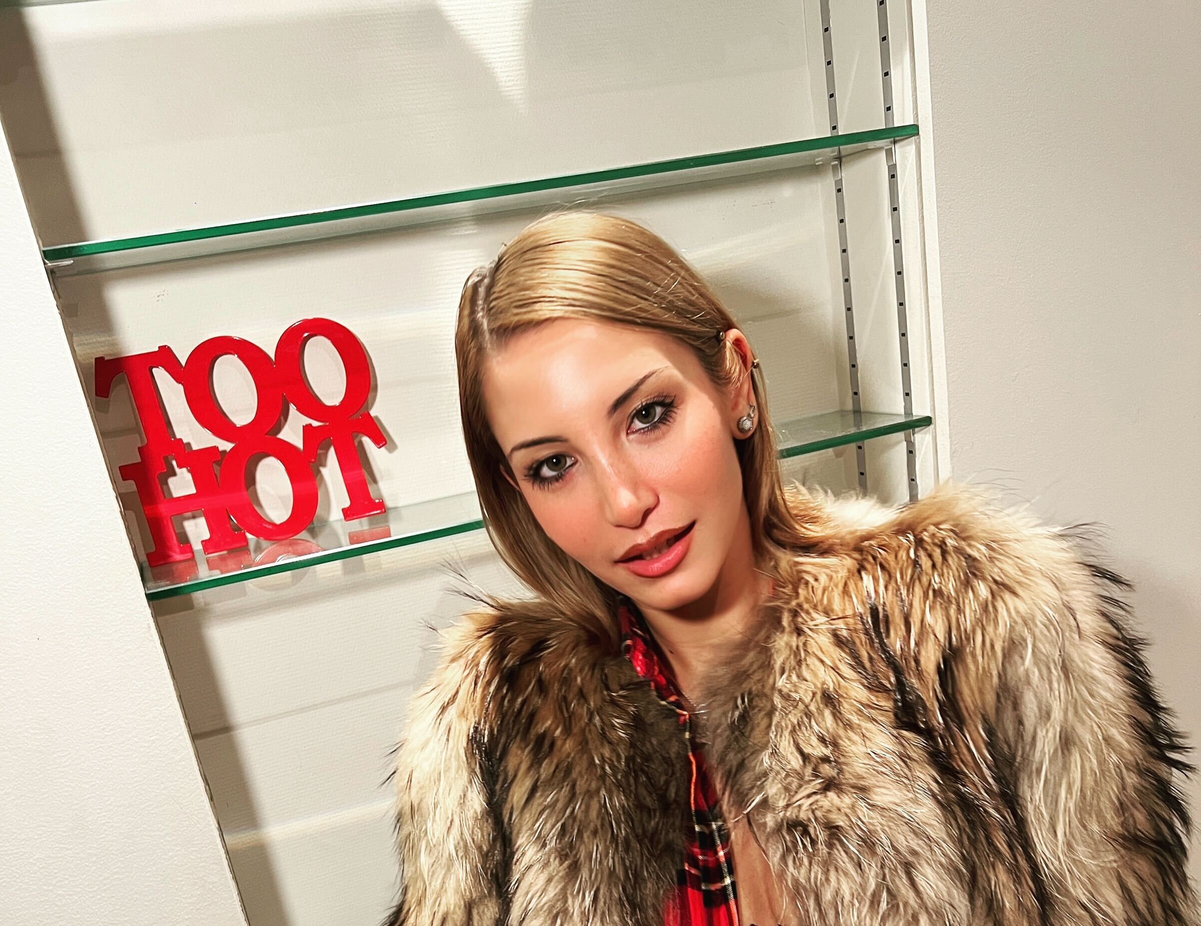 La Vie Est Belle: Meet Photographer Ella Marciano