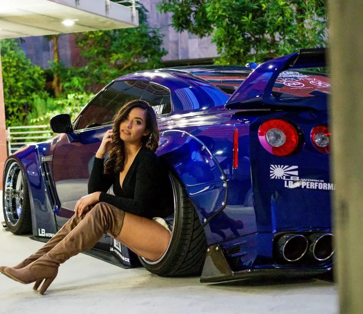 Alexis Ruan aka Miss Lexiss is car model and ambassador manager at Rockstar Performance Garage.