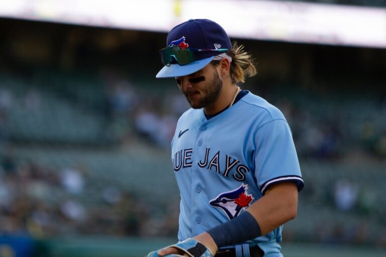 Blue Jays retool for World Series redemption with massive free agent signing