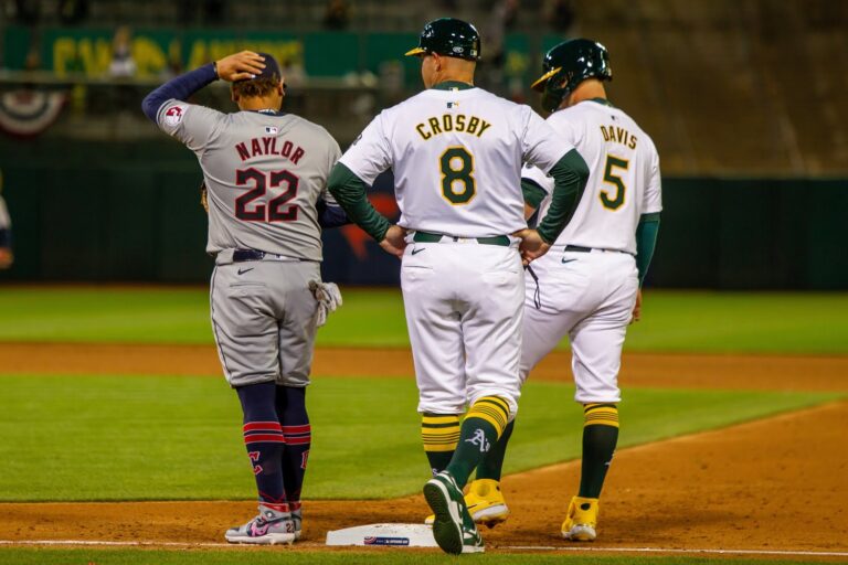 Seattle Mariners kick off MLB free agency with Josh Naylor contract
