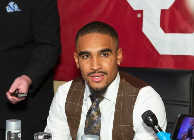 Jalen Hurts accepts responsibility for Eagles offense, vows improvement