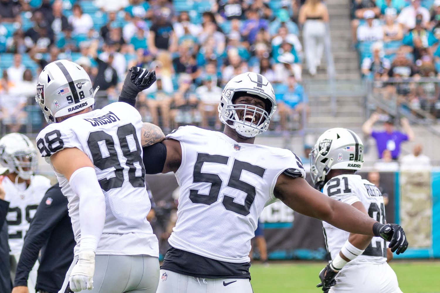 Best Bets for Thursday Night Football: Las Vegas Raiders at Denver Broncos (Nov. 6)
