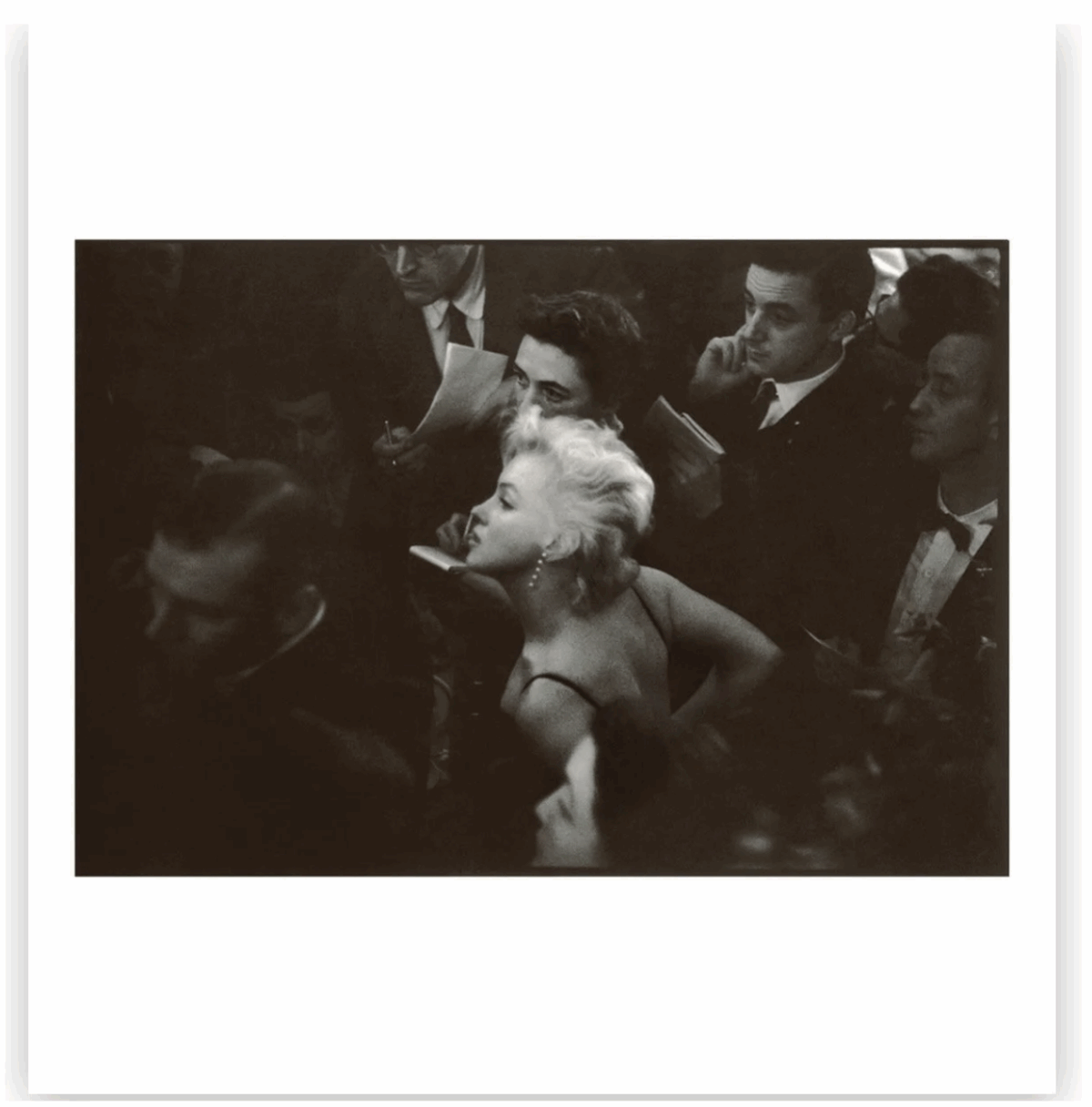 You Can Now Collect These Rare Photos Of Marilyn Monroe From the 60s 