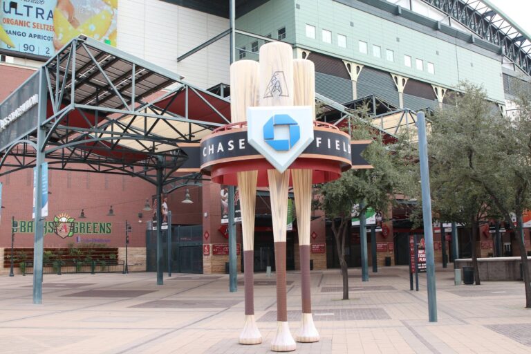 3B Nolan Arenado Traded from Cardinals to Diamondbacks