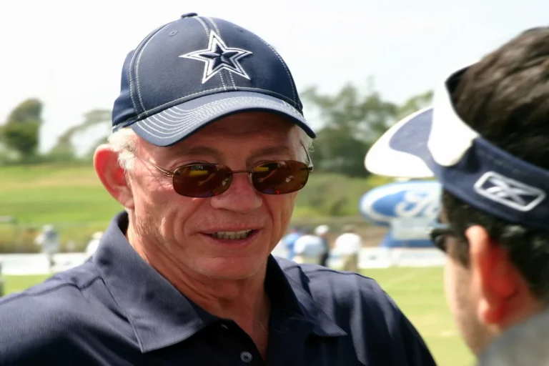 Jerry Jones Has Lofty Goals, but There’s One Big Problem
