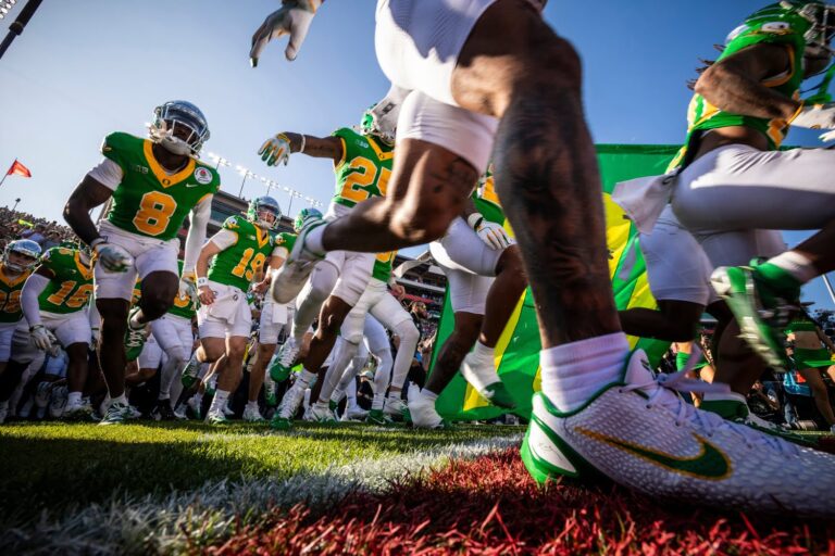 QB Dylan Raiola Transfers from Nebraska to Oregon
