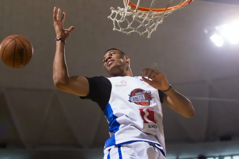 Giannis Antetokounmpo Defies Rampant Trade Rumors