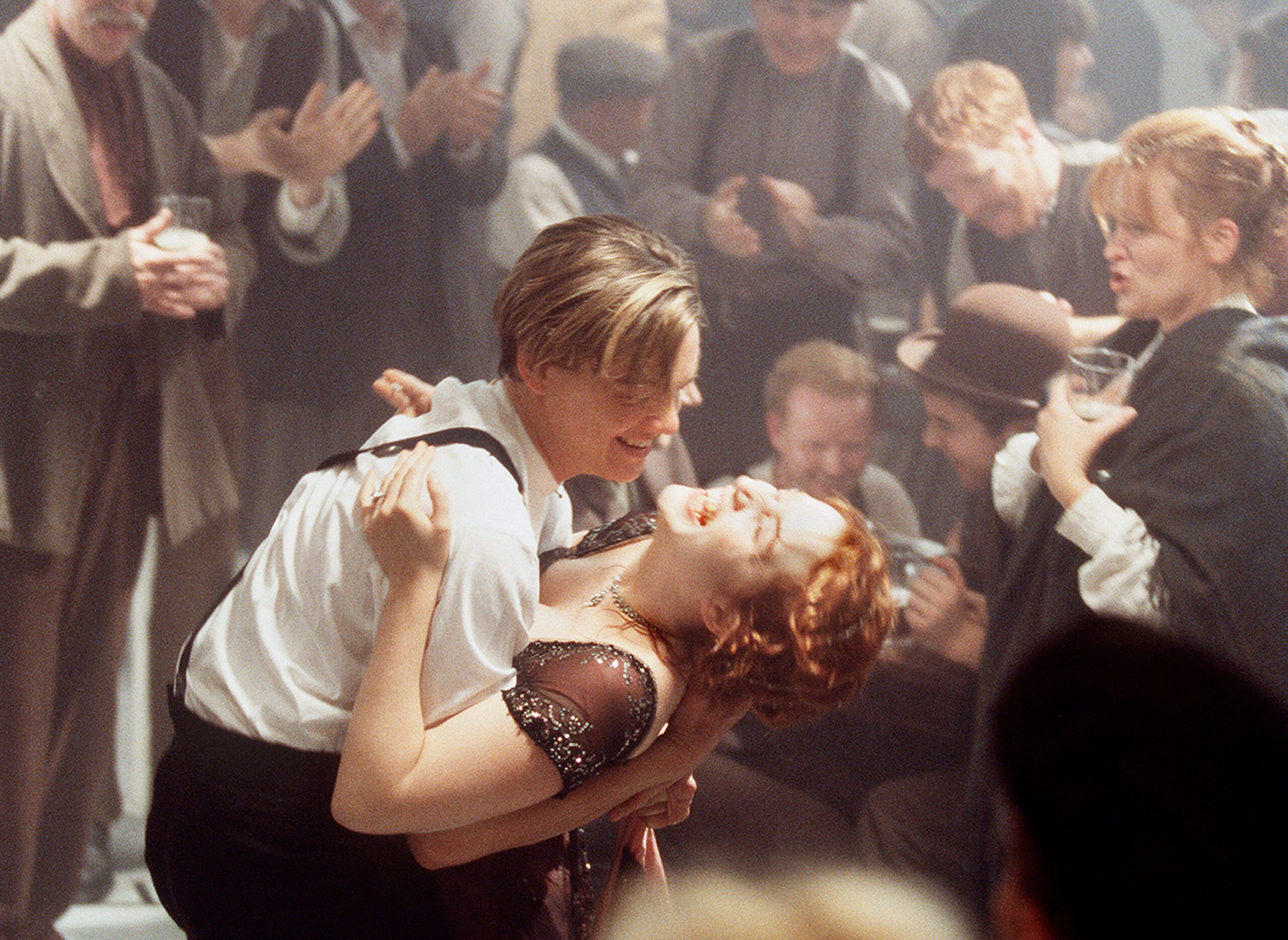 18-Titanic 1996 Dance Leo Kate-2880-Douglas-Kirkland-2880