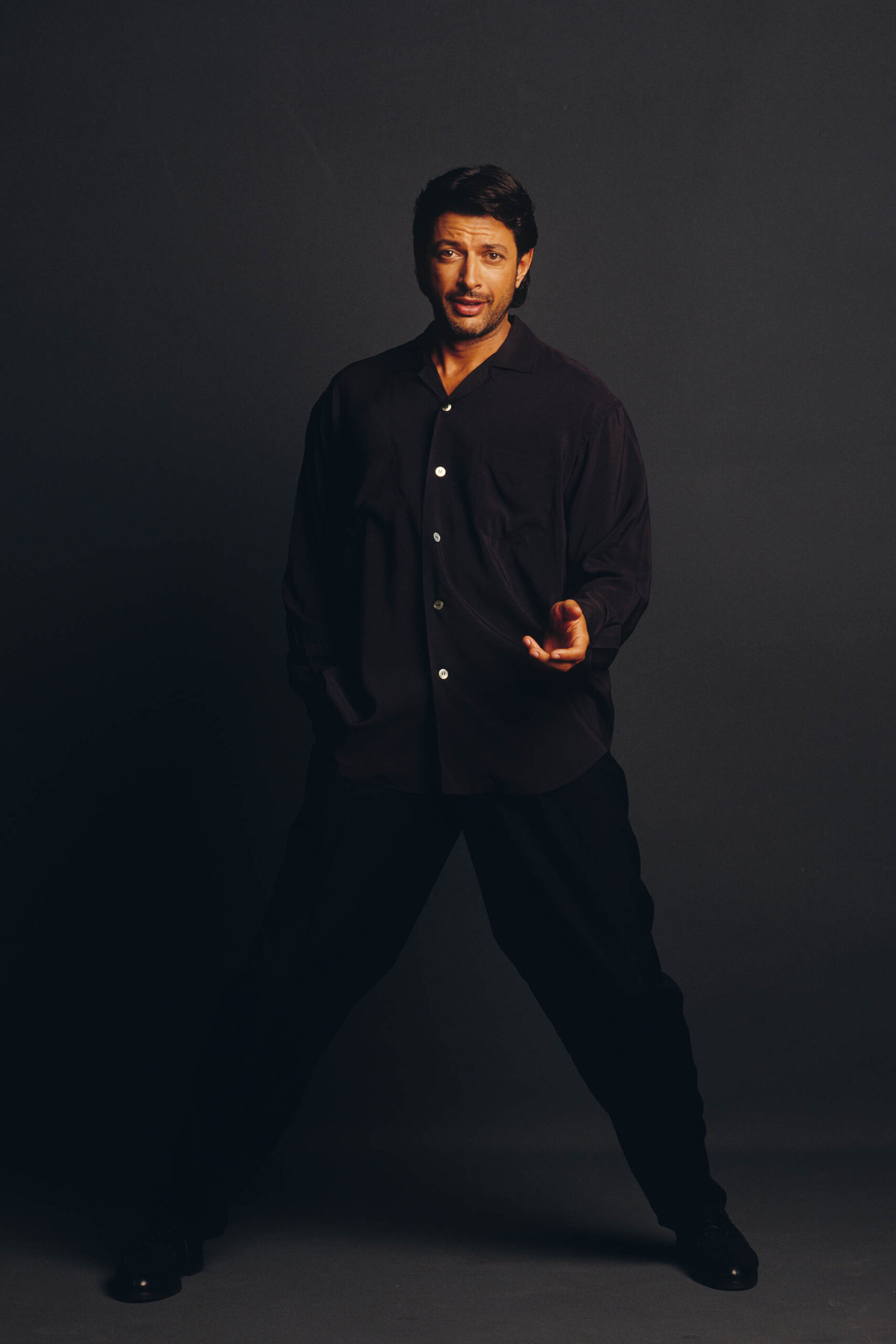 1993_08_p84_Jeff_Goldblum_by_Davis_Factor_embed(02).jpg