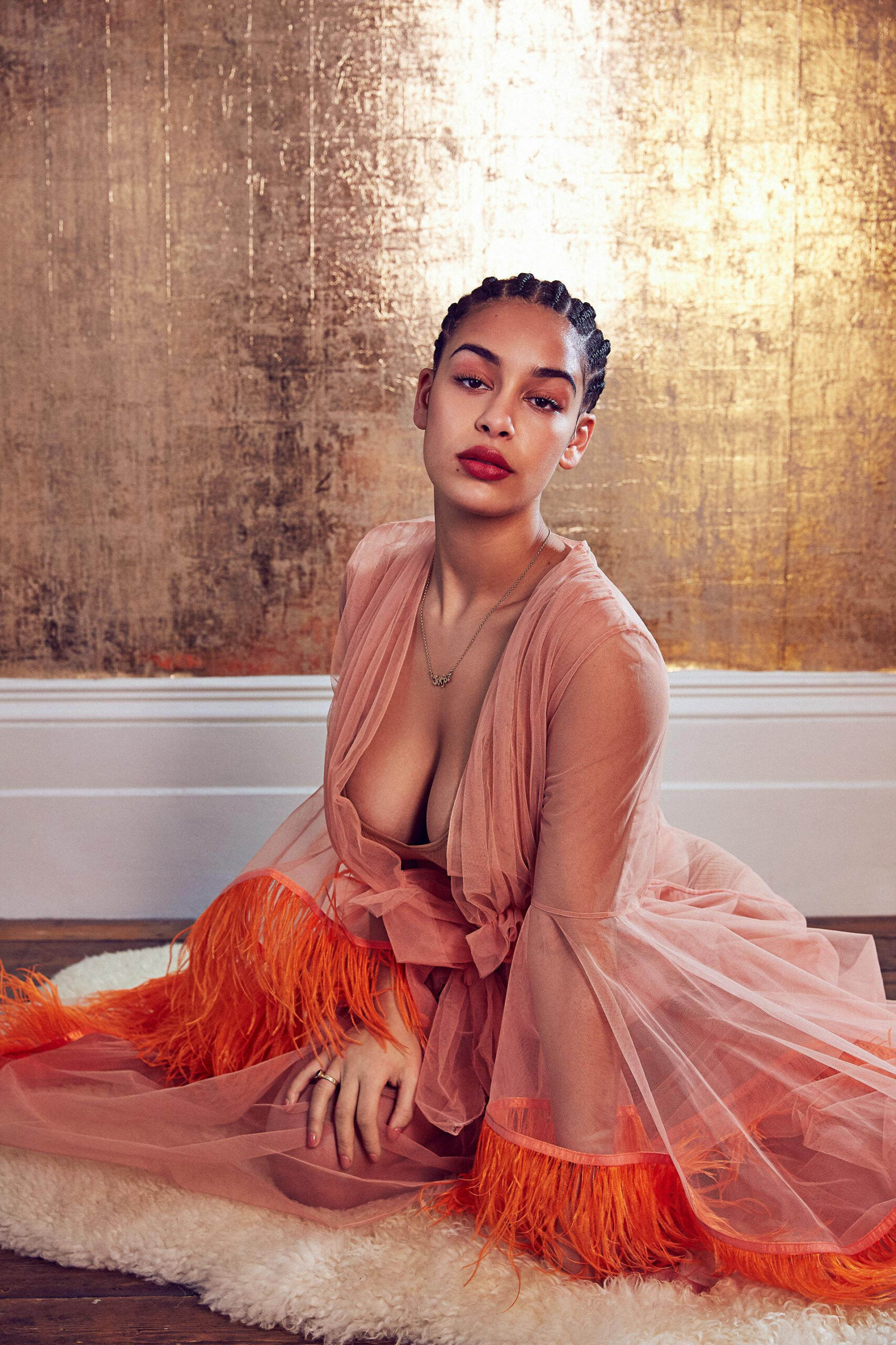 2018 JorjaSmith (04)