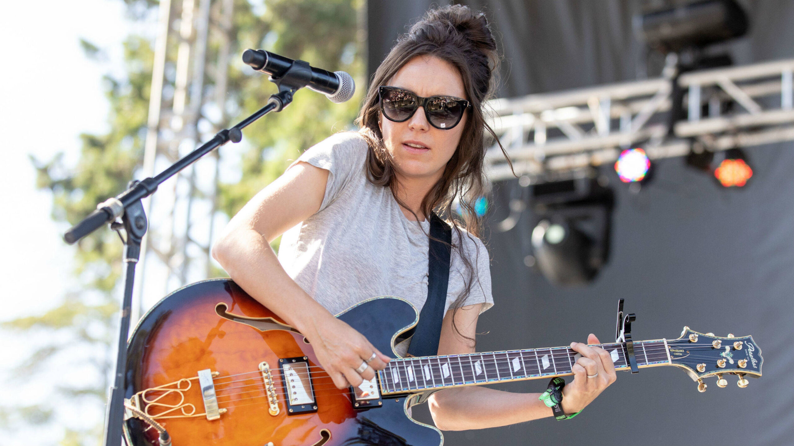 Amy Shark guitar embed.jpg