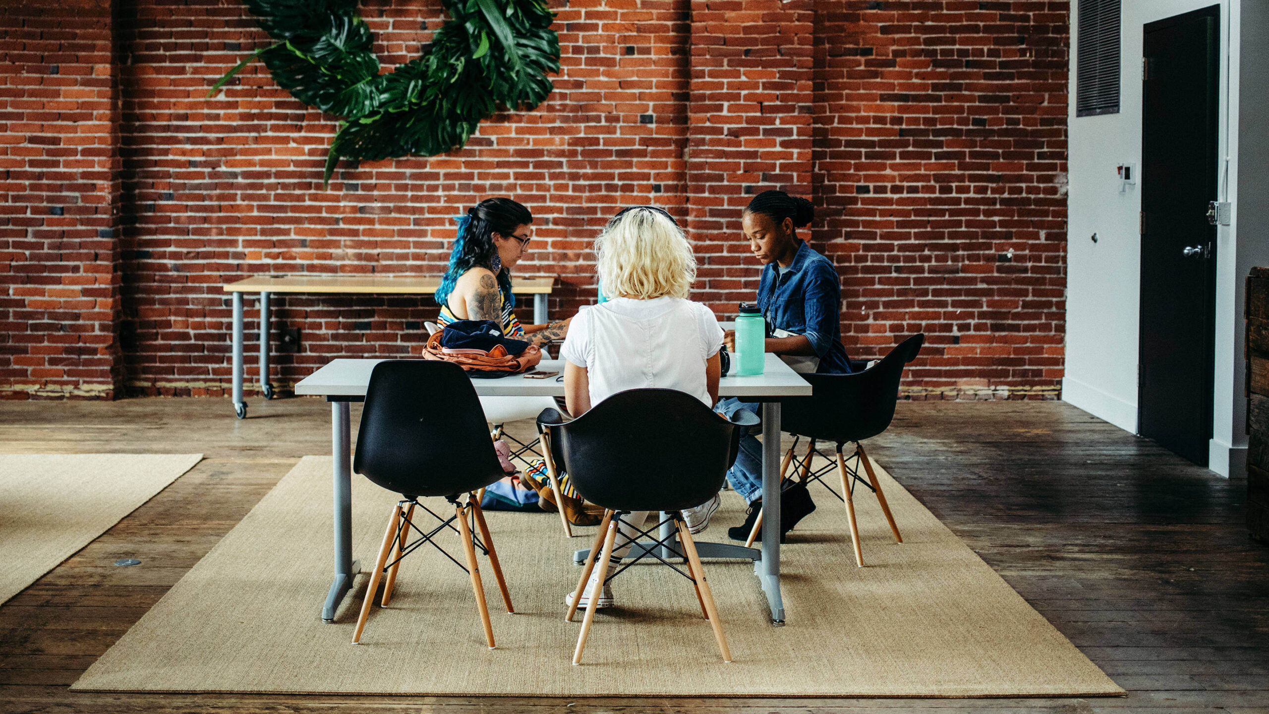 Cannabis-work-spaces_embed(03).jpg