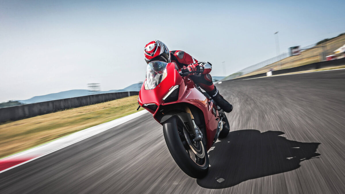 Ducati-4s_16x9.jpg