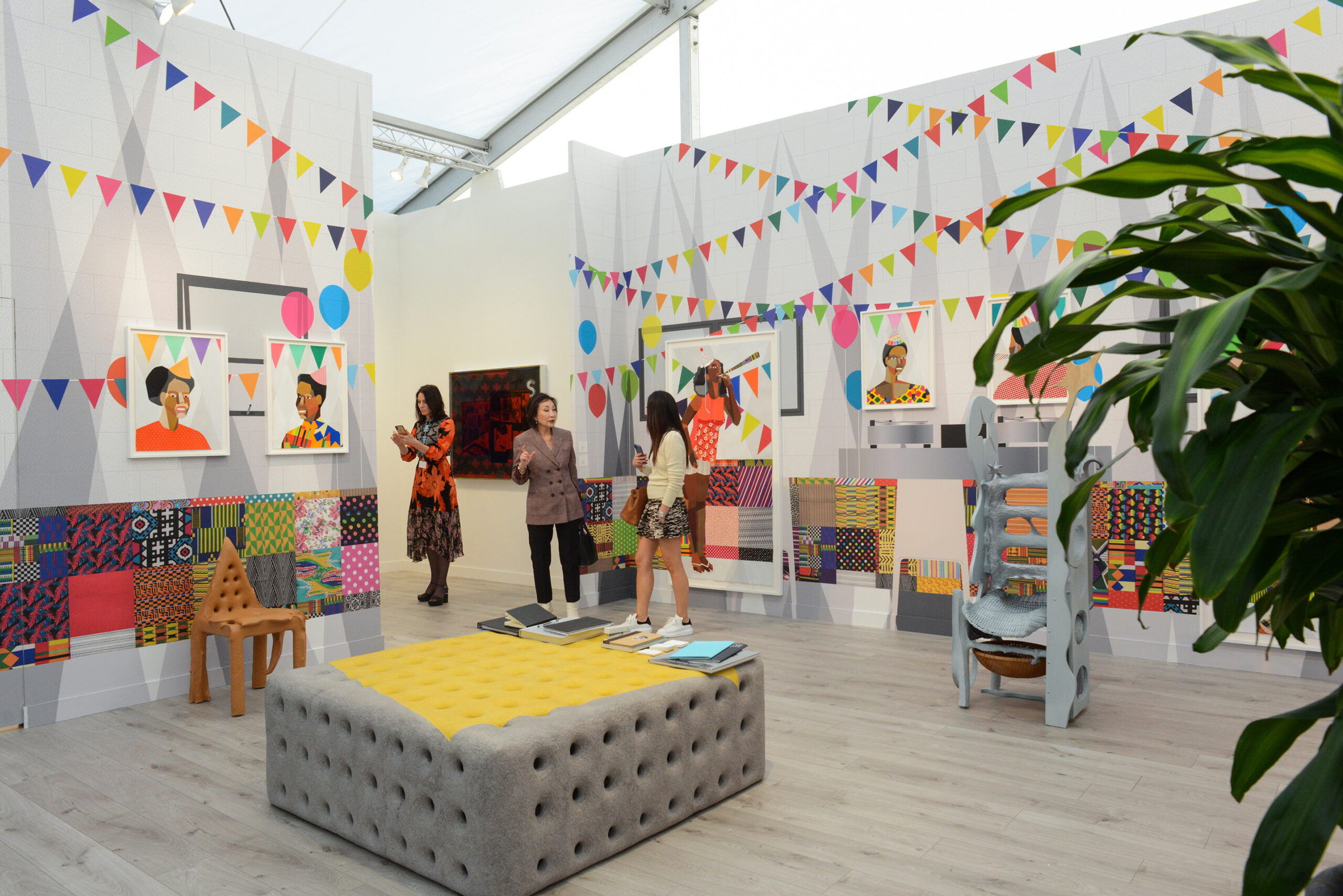 Frieze-2020 slideshow03