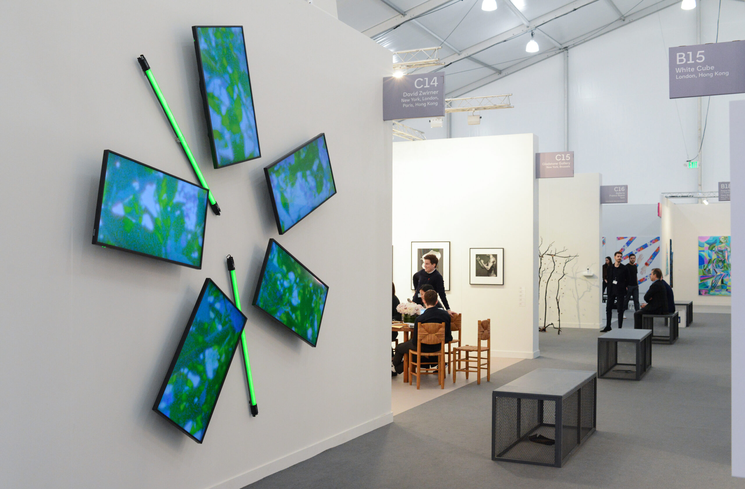 Frieze-2020 slideshow09