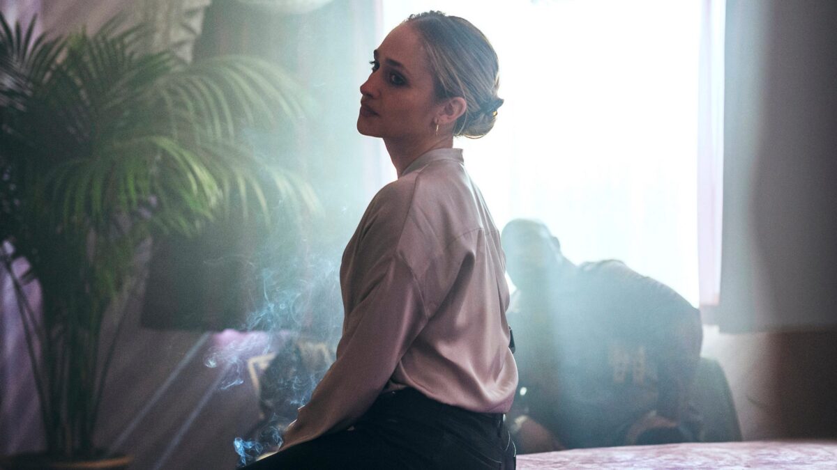 Jemima-Kirke_Maniac_16x9.jpg