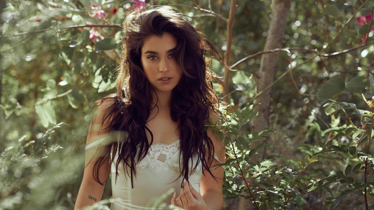 LaurenJauregui_AliMitton_Main.jpg
