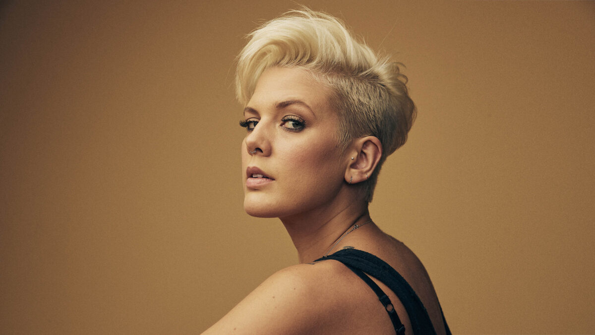 Pride2018_BettyWho_16x9.jpg