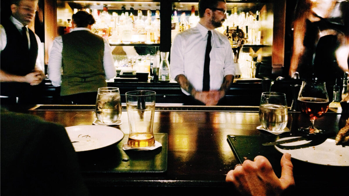 Proper-bartender-etiquette_16x9.jpg