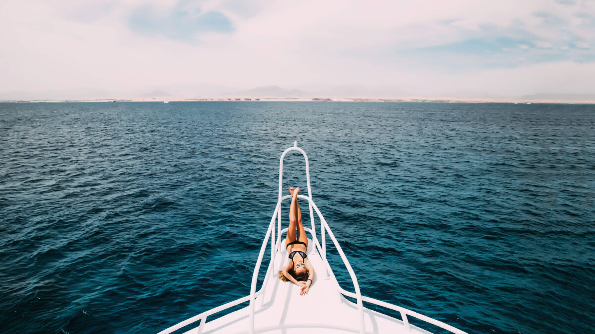 Sexiest-Spas-on-the-High-Seas_16x9.jpg