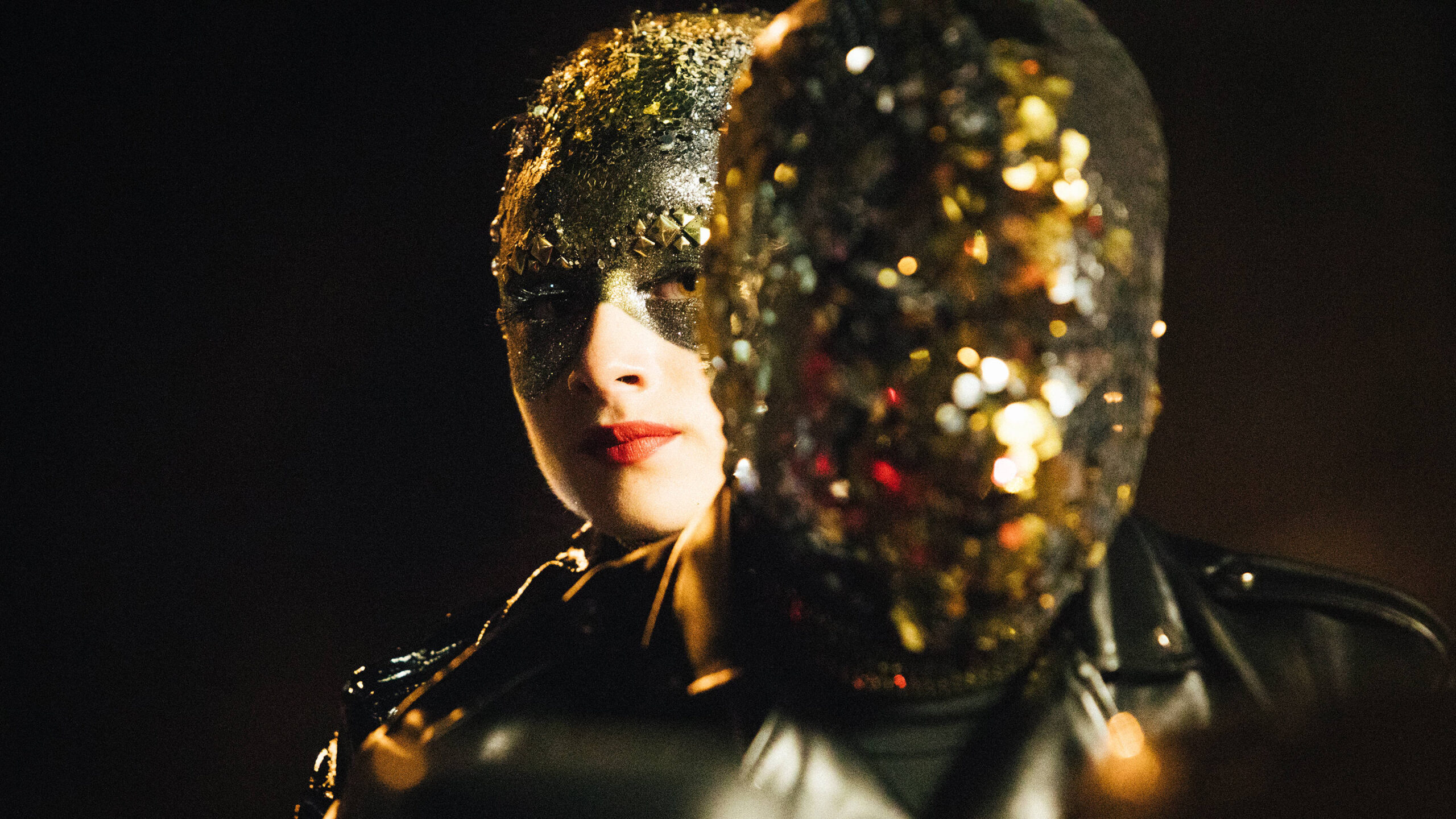 VoxLux_embed(01).jpg
