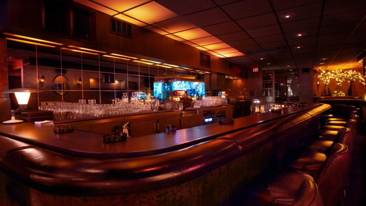bars-we-love-bryants-cocktail-lounge-92-16x9.jpg