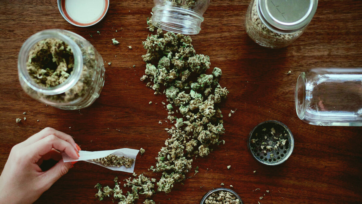cannabis-gift-guide_16x9.jpg