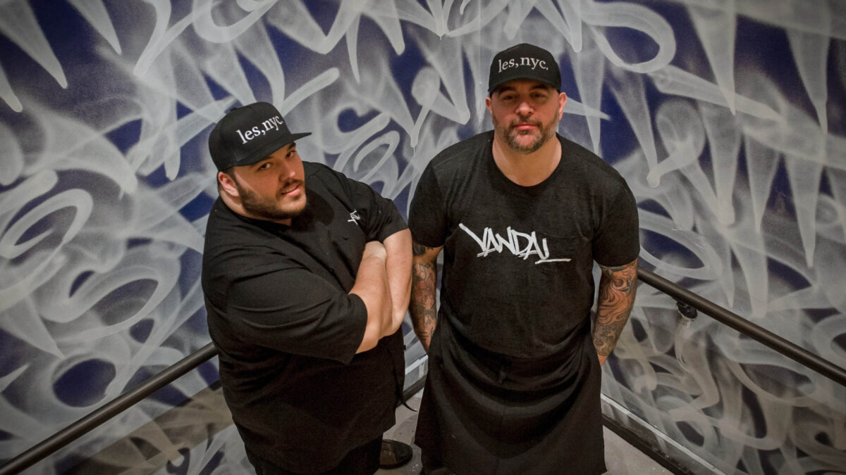 chris-santos-chefs-counter-62-16x9.jpg