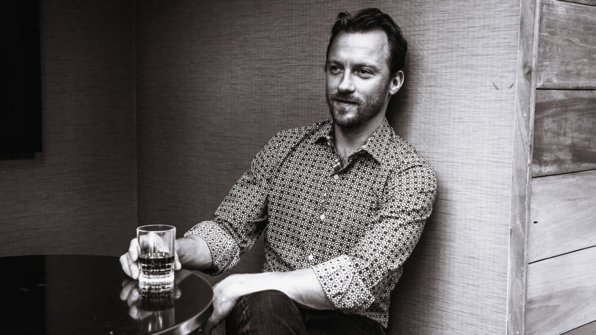 head-mixologist_playboy-club_NYC_16x9.jpg