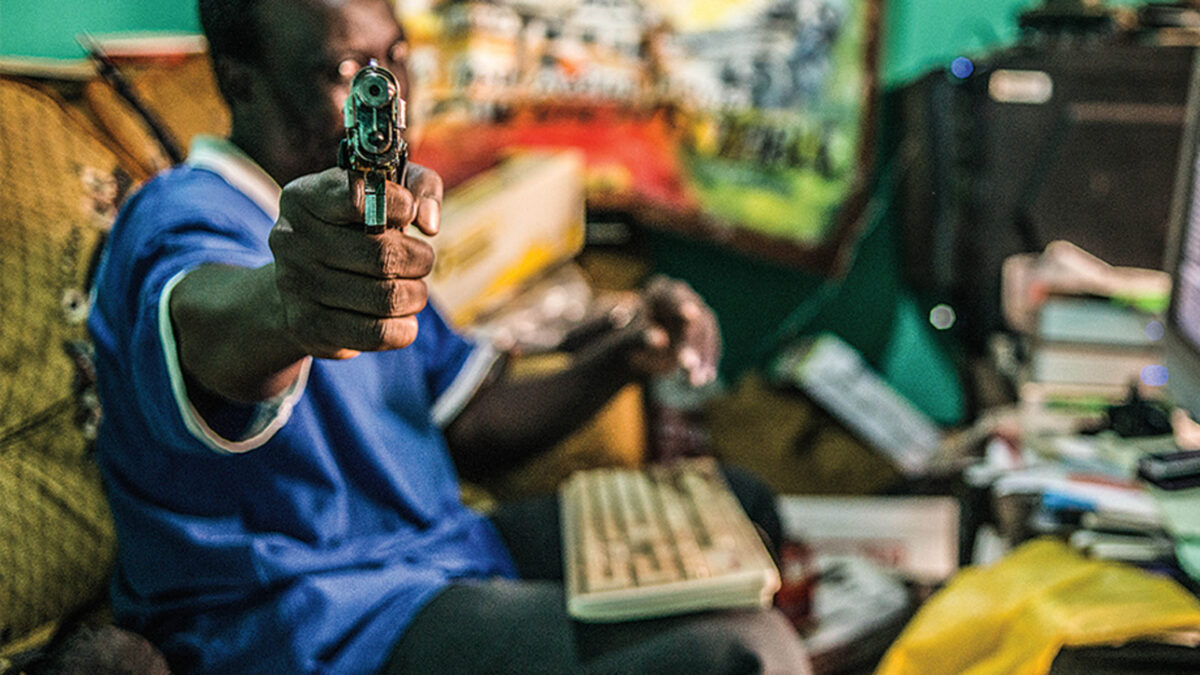 in-uganda-two-amateur-filmmakers-fight-for-hollywood-praise-and-money-8-16x9.jpg