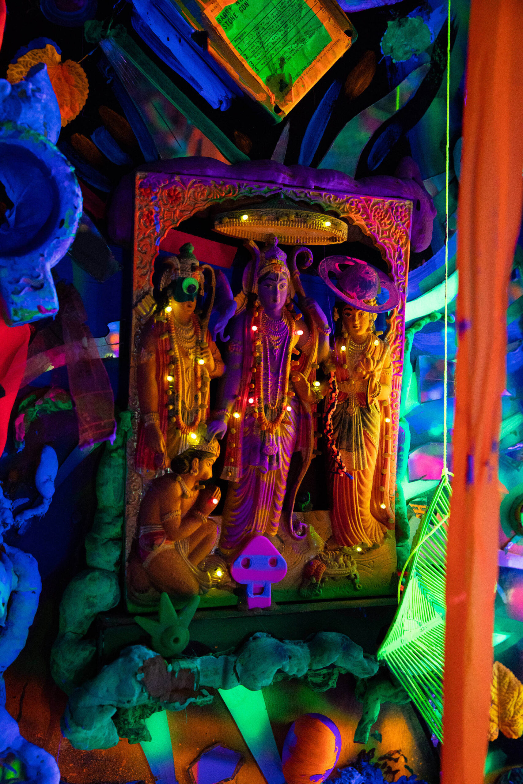 kennysharf_cave_embed(02B).jpg