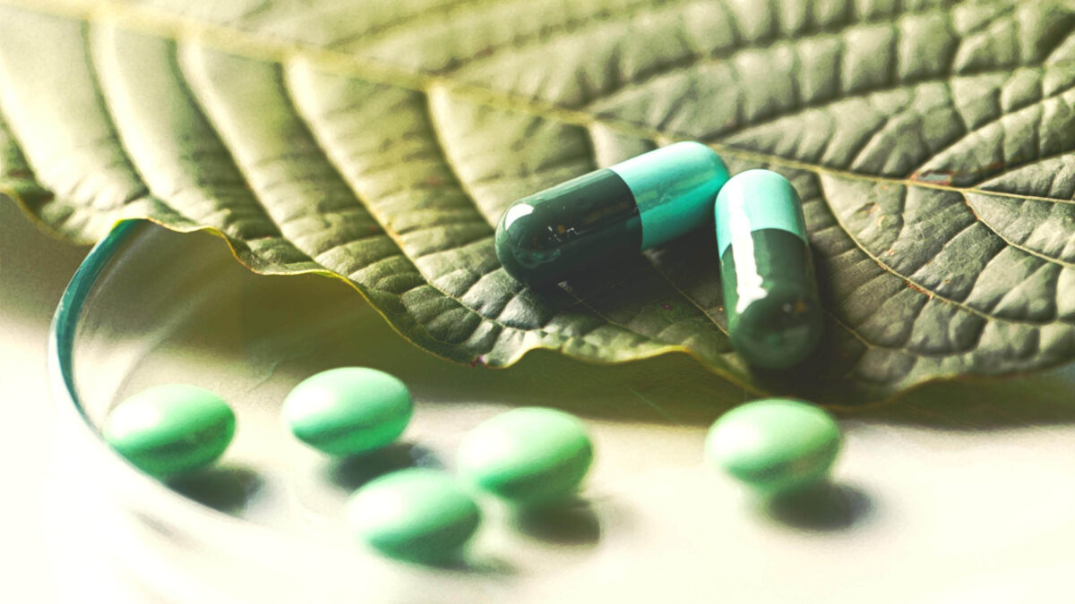 kratom-main-caro copy.jpg