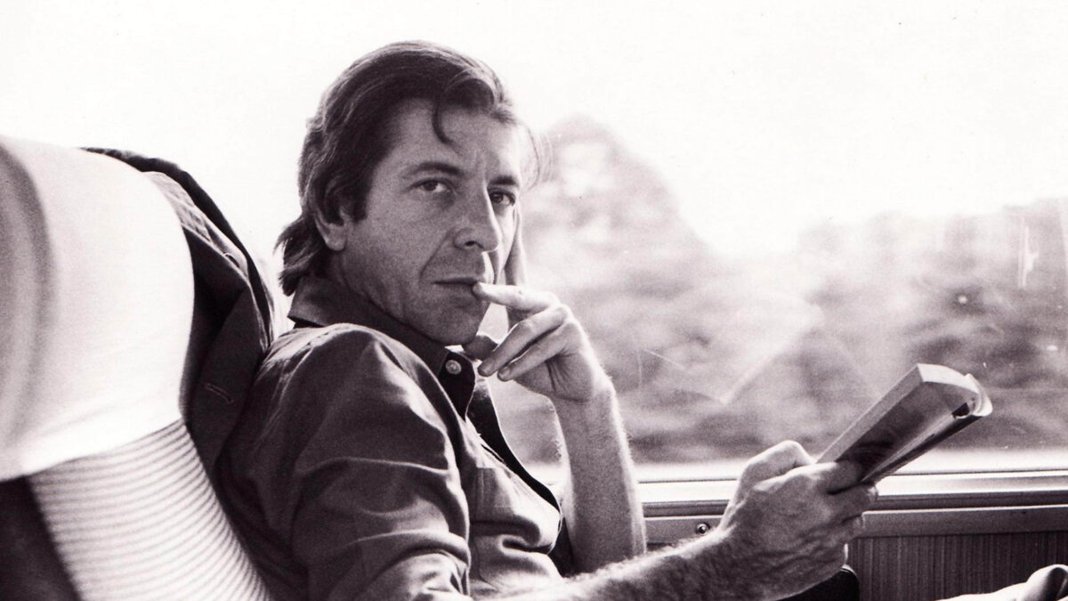 leonard-cohen-a-crack-in-everything-montreal-exhibit-219-16x9.jpg
