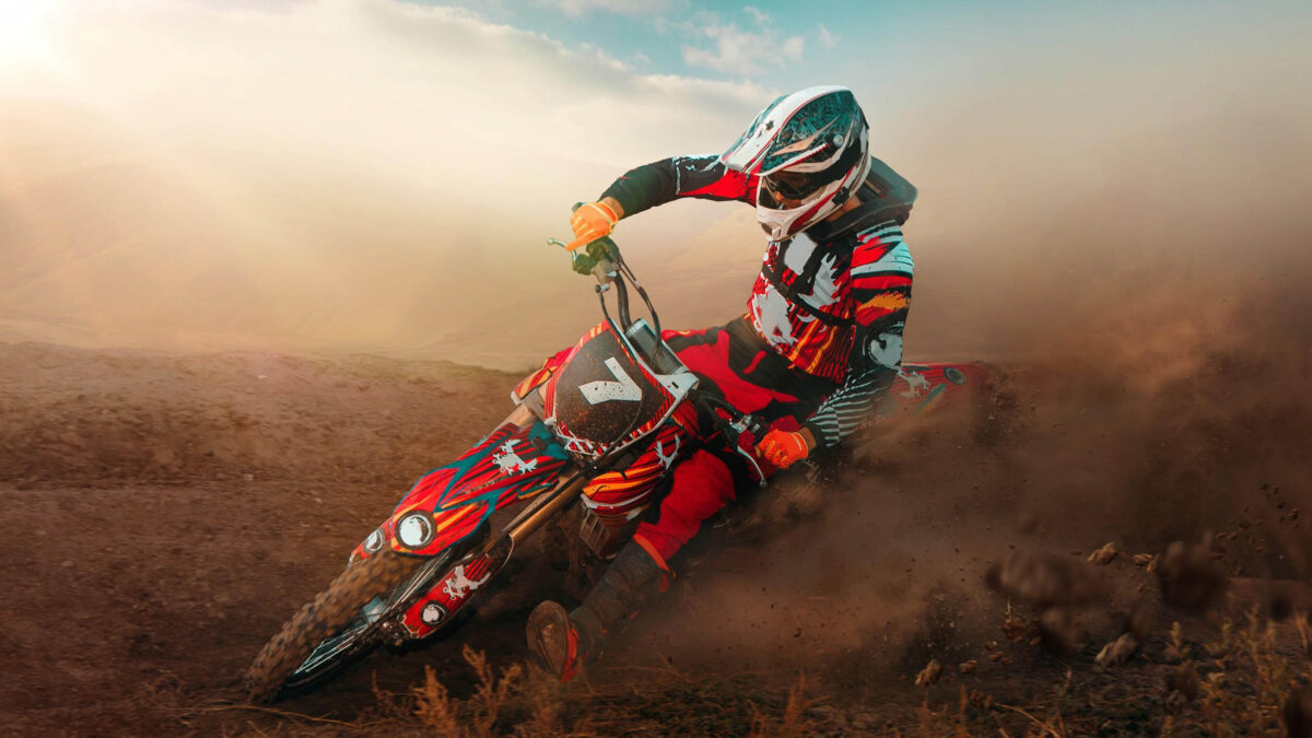 motocrops16.9.jpg