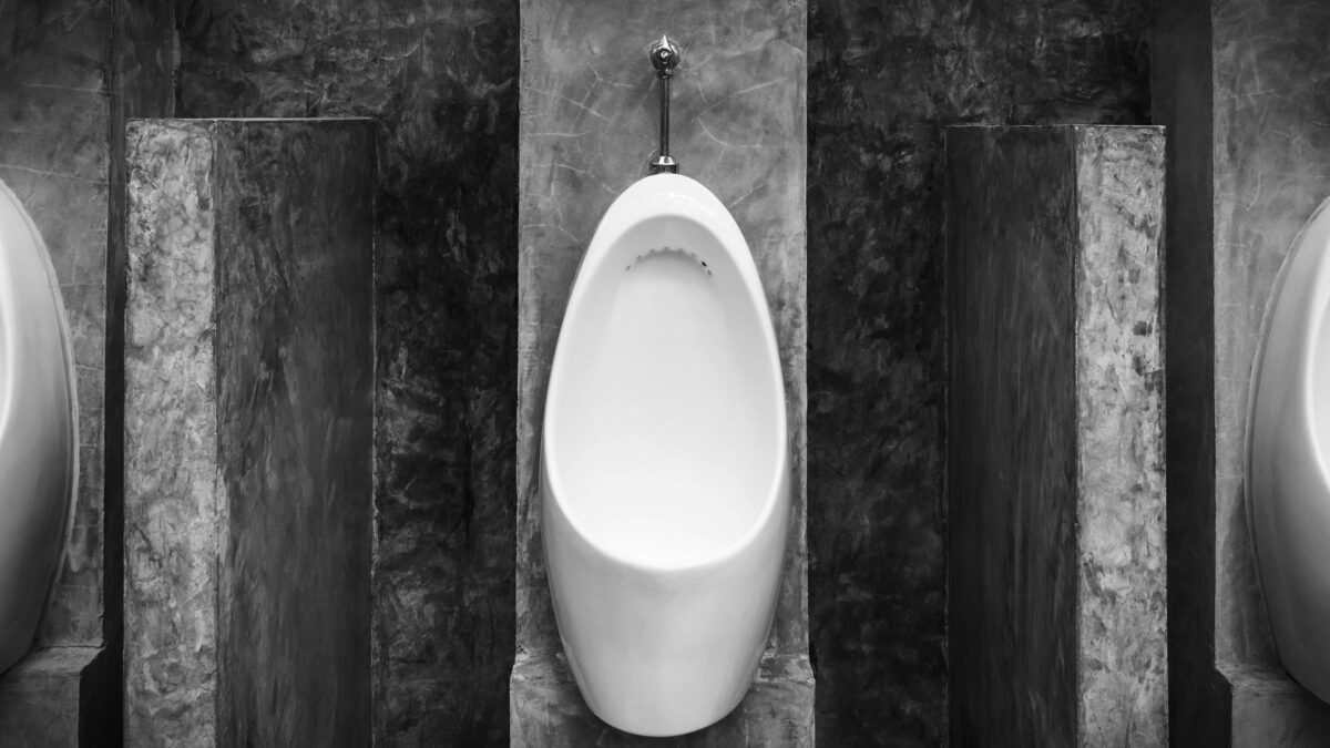 sitting-to-pee_16x9.jpg