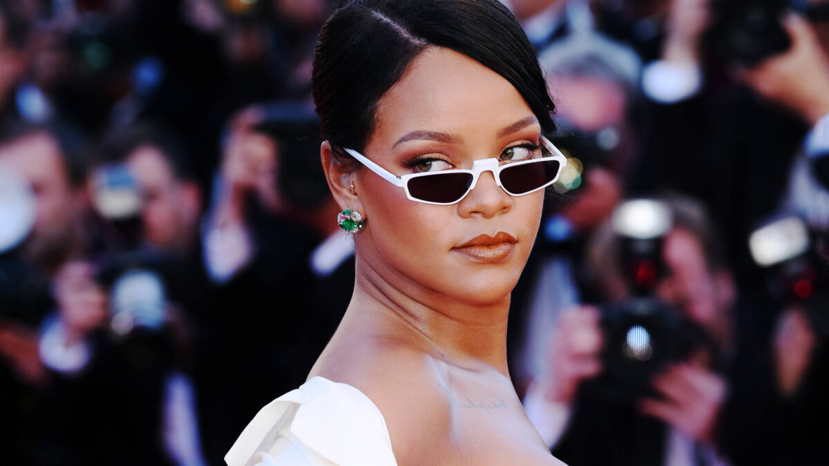 tiny-sunglasses-trend_16x9.jpg