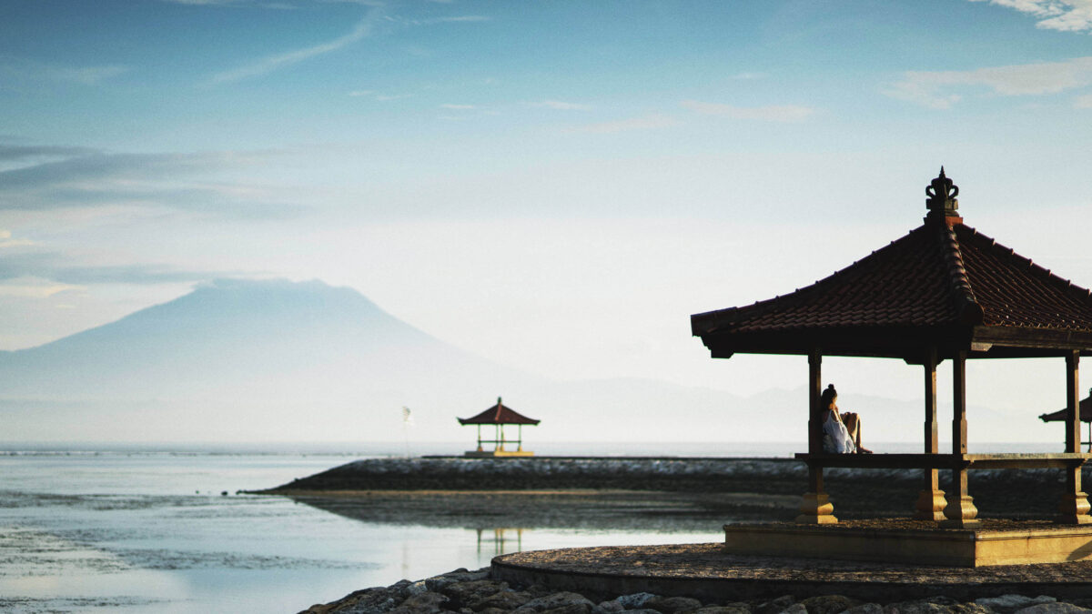 trip-in-bali_no-drugs-required_16x9.jpg