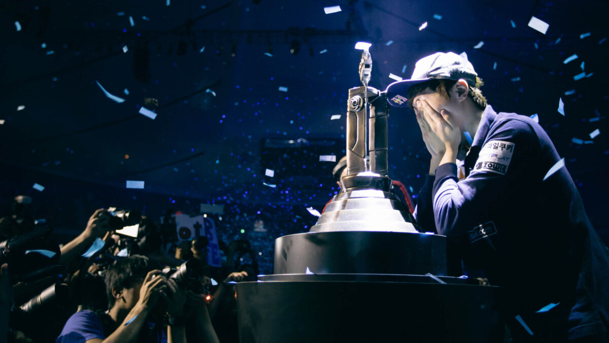 what-it-means-to-be-a-professional-esports-photographer-66-16x9.jpg
